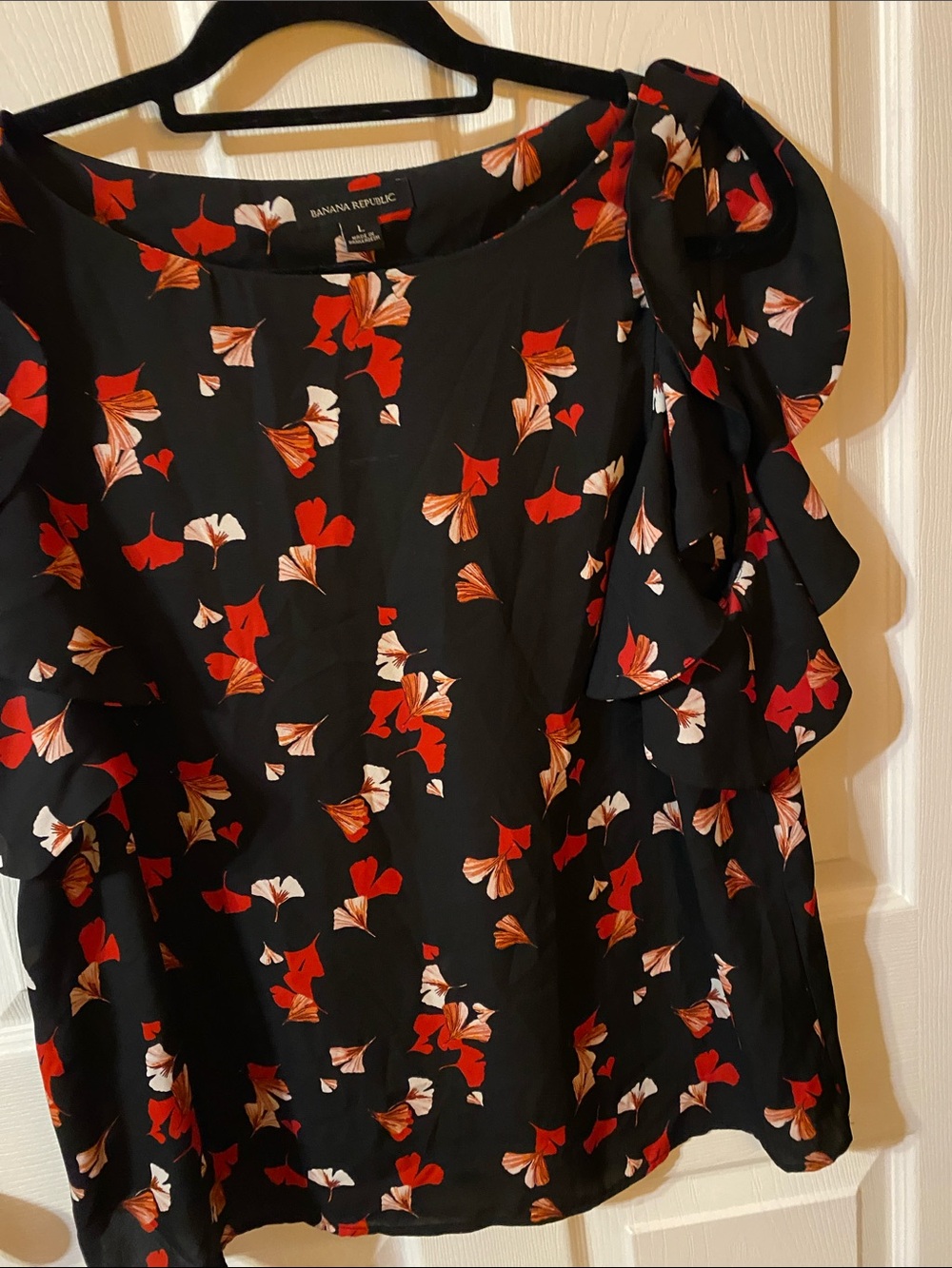 Banana Republic Black Floral Red & Cream Ruffle-Sleeve Top
